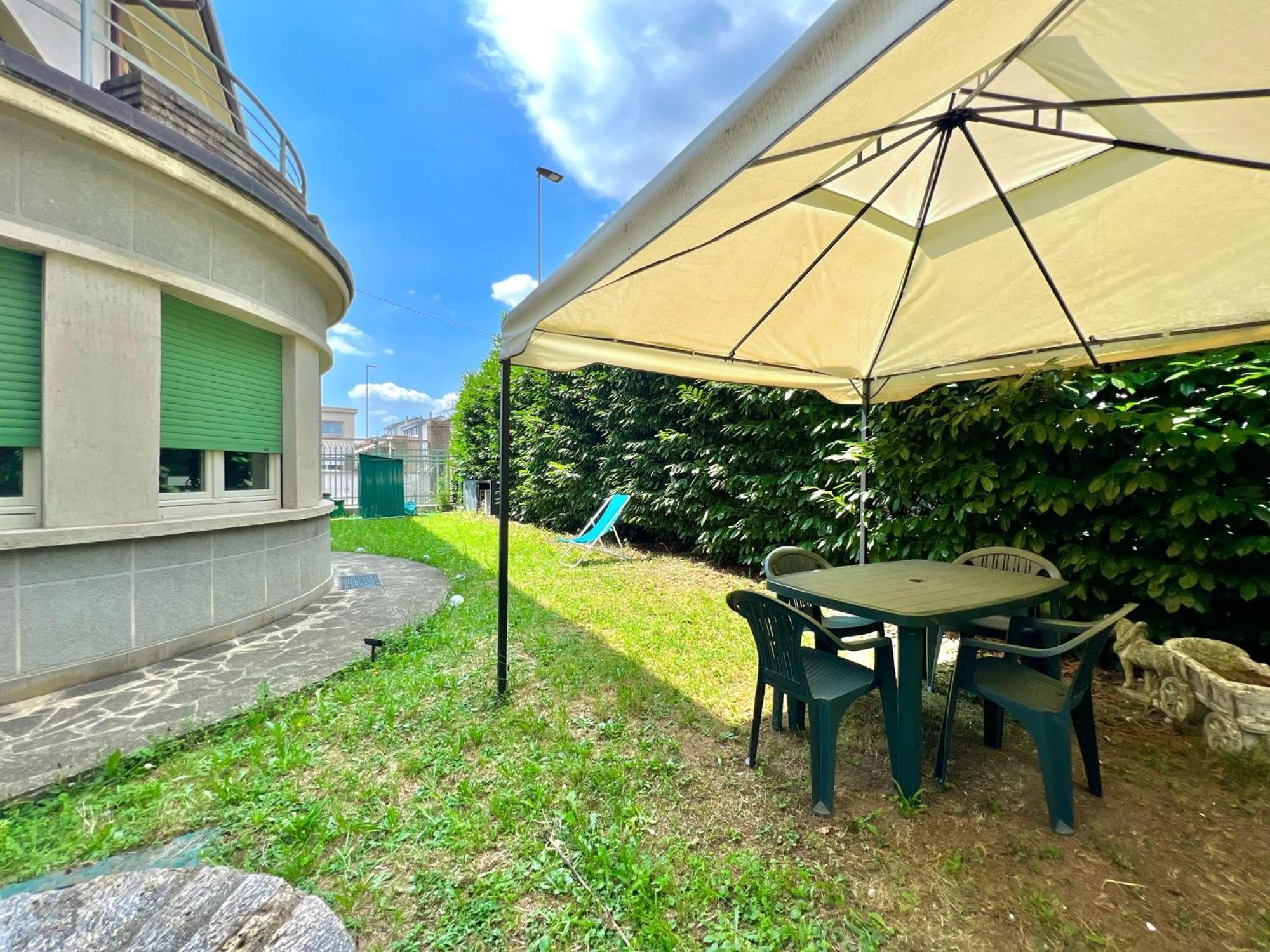 Bergamoinhouse Hotel Exterior photo